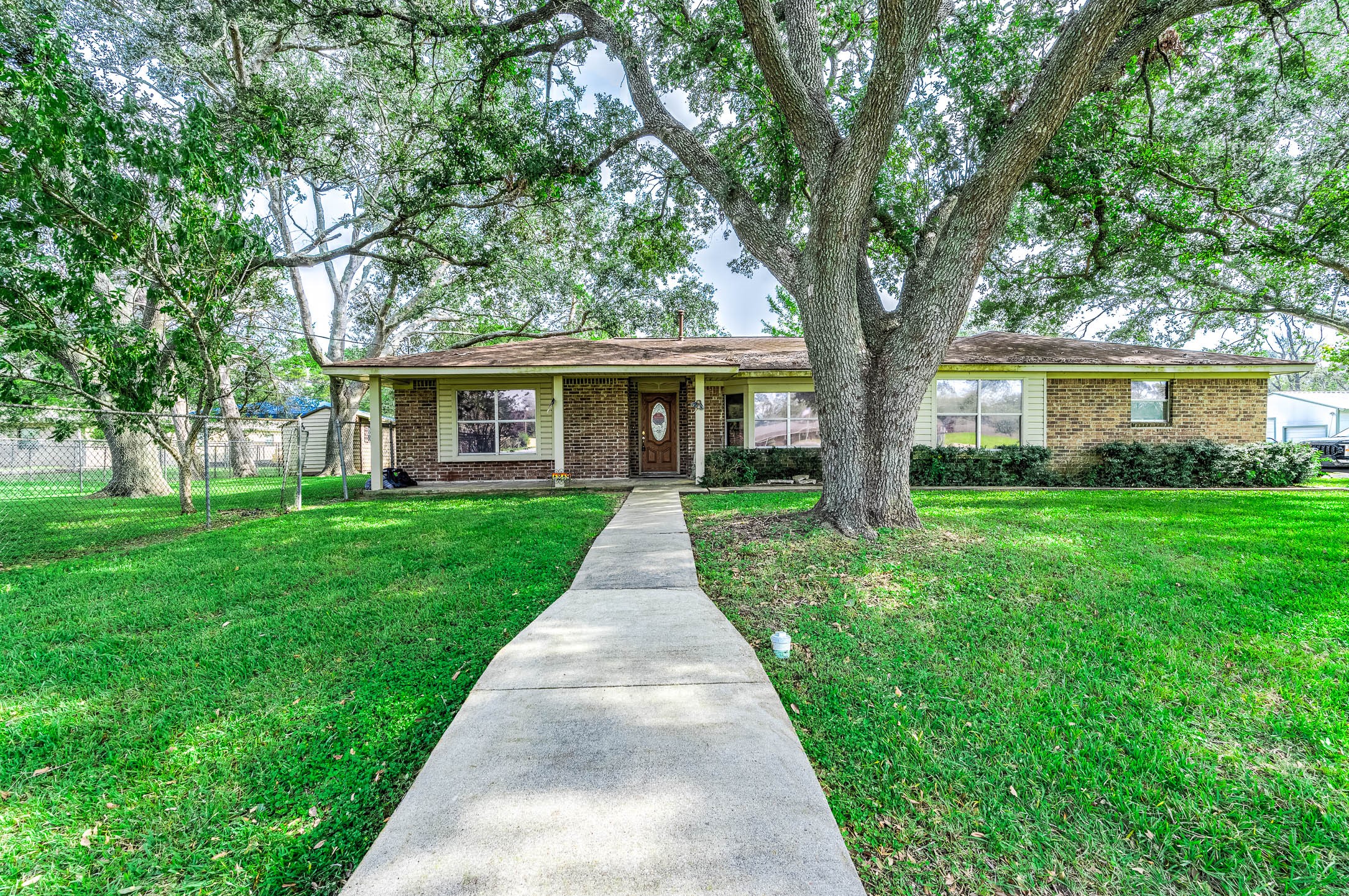1219 S Durant Street Alvin TX 77511