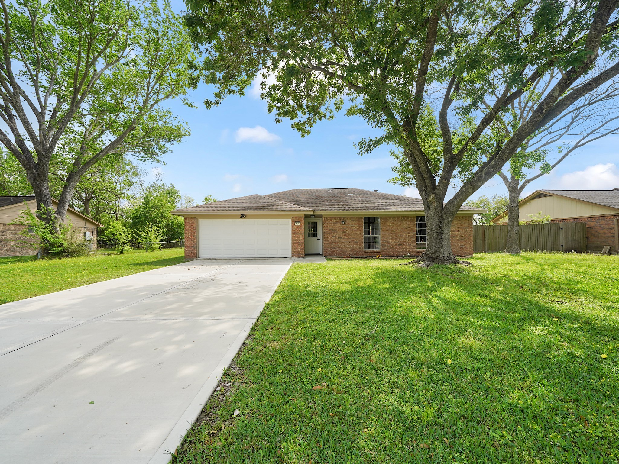 1921 Coupland Drive La Porte TX 77571