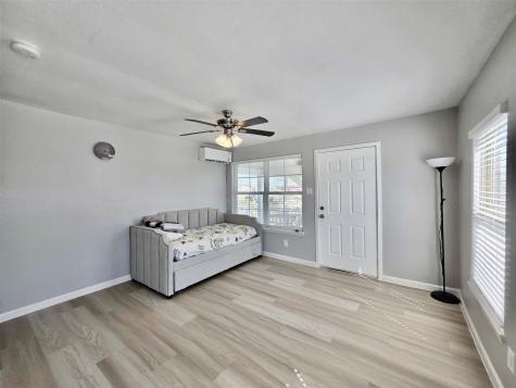 325 Texas Street Freeport TX 77541