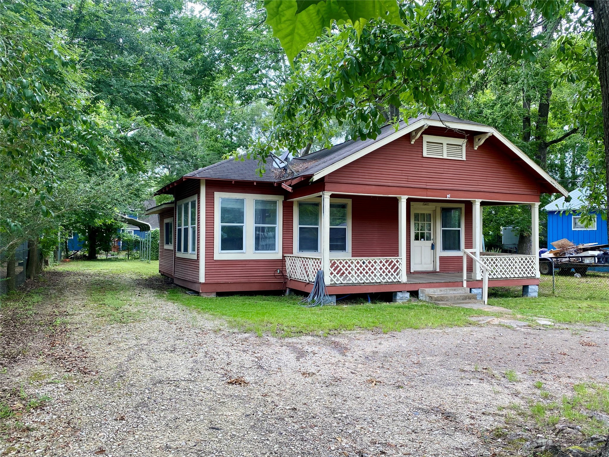 212 Harding Avenue Cleveland TX 77327