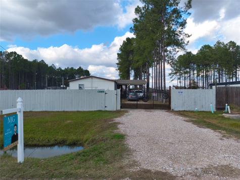 2363 County Road 3548 Cleveland TX 77327