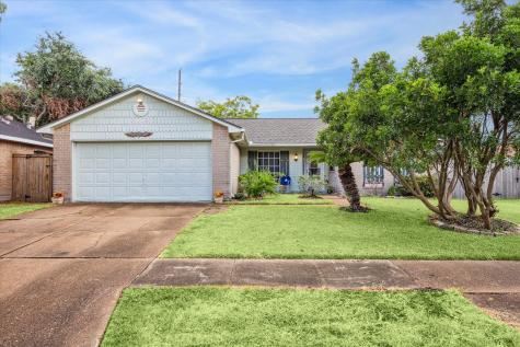 1118 Woodbridge Avenue Pearland TX 77584