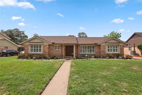 2108 N Palm Court Pasadena TX 77502