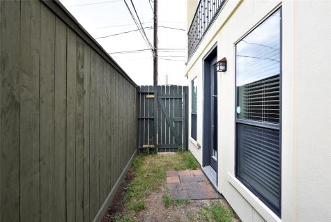 1100 Lakin Street Houston TX 77007