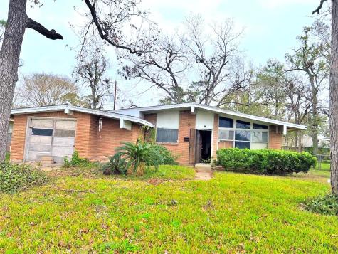 10314 Royal Oaks Drive Houston TX 77016