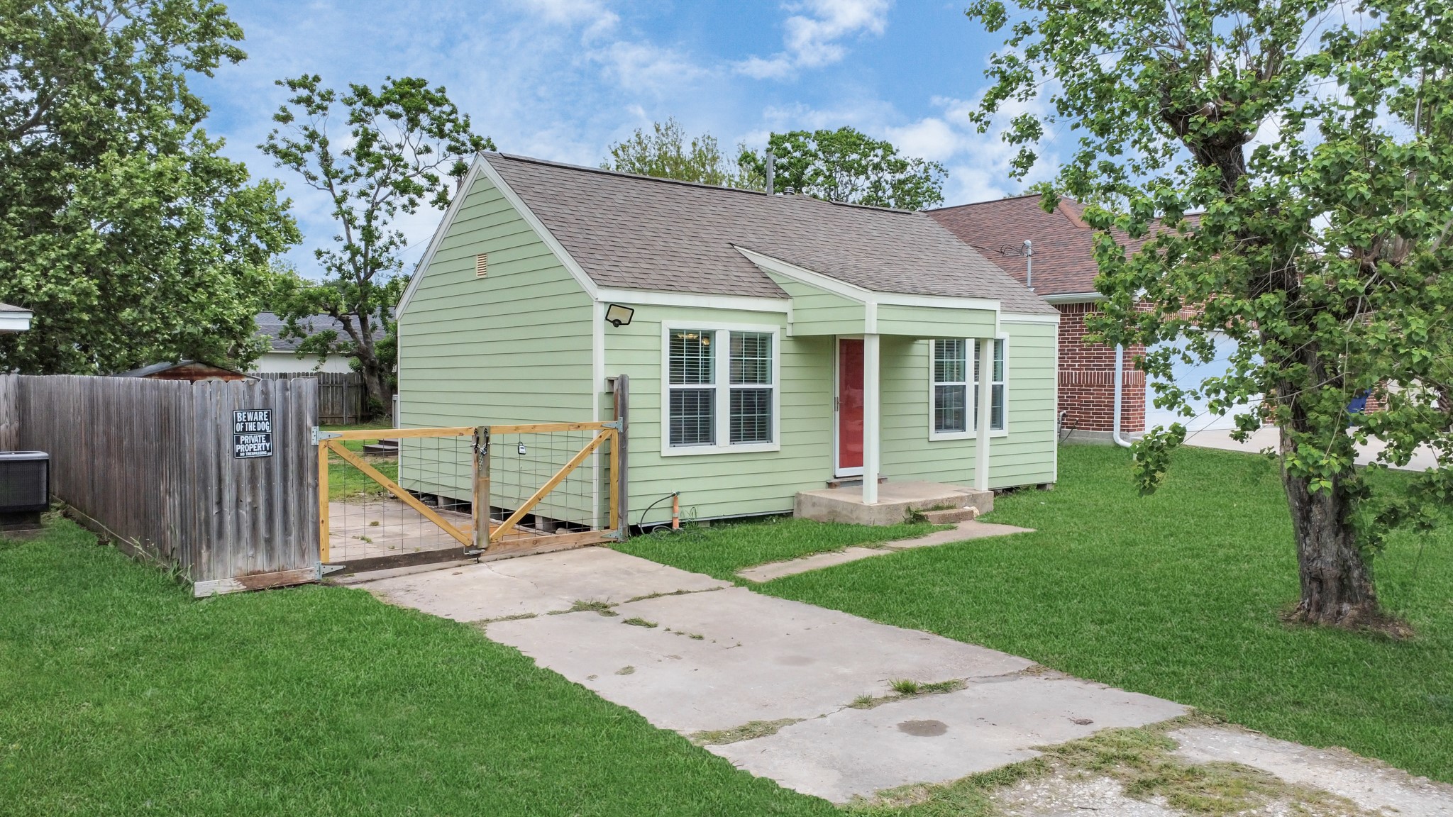 2402 19th Avenue N Texas City TX 77590
