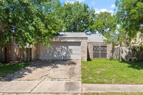 6330 Coachwood Drive Houston TX 77035