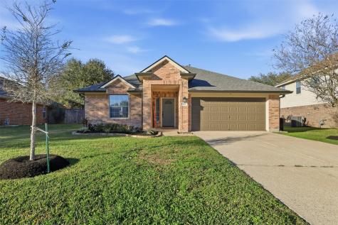203 Colony Lake Lane Dickinson TX 77539