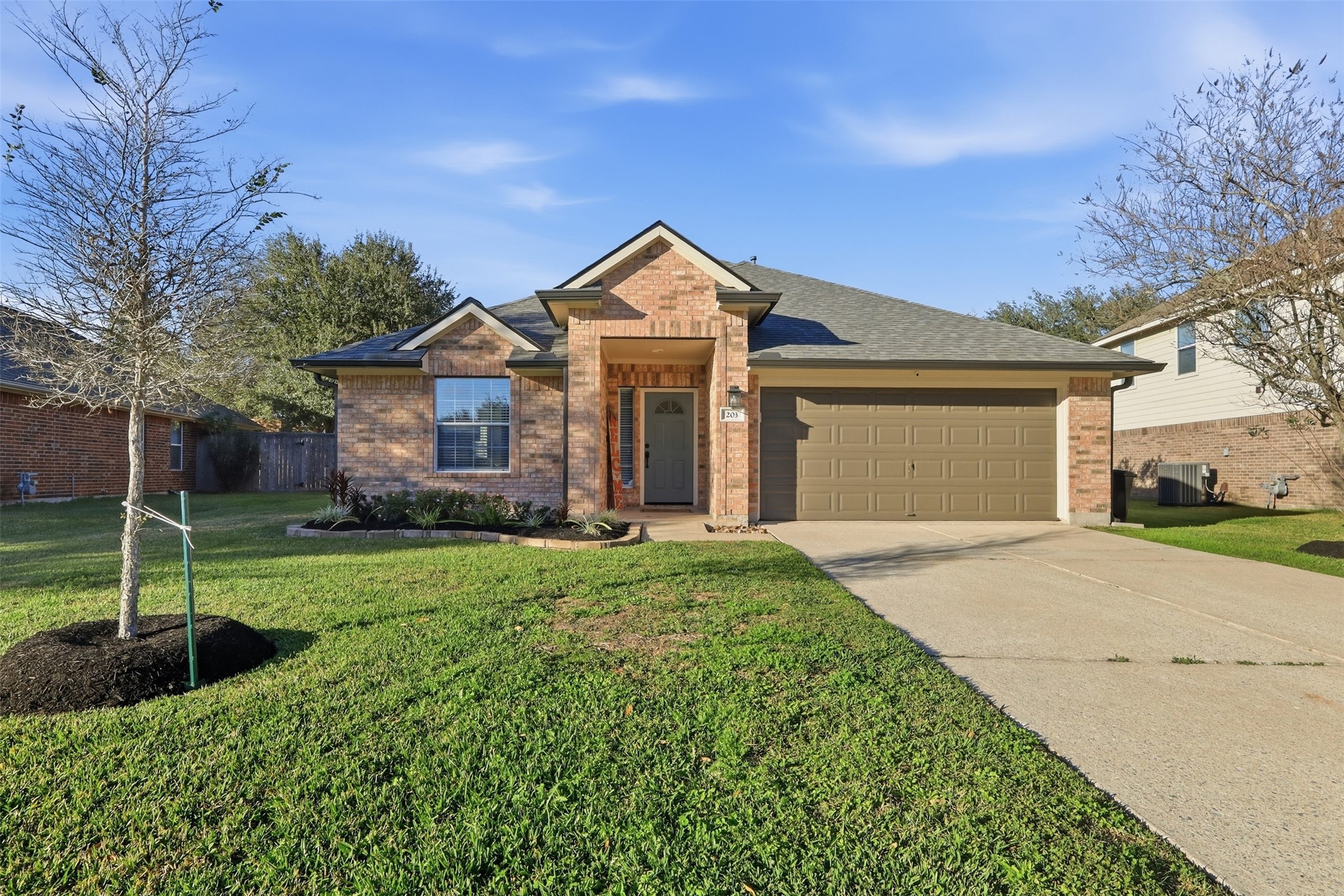 203 Colony Lake Lane Dickinson TX 77539