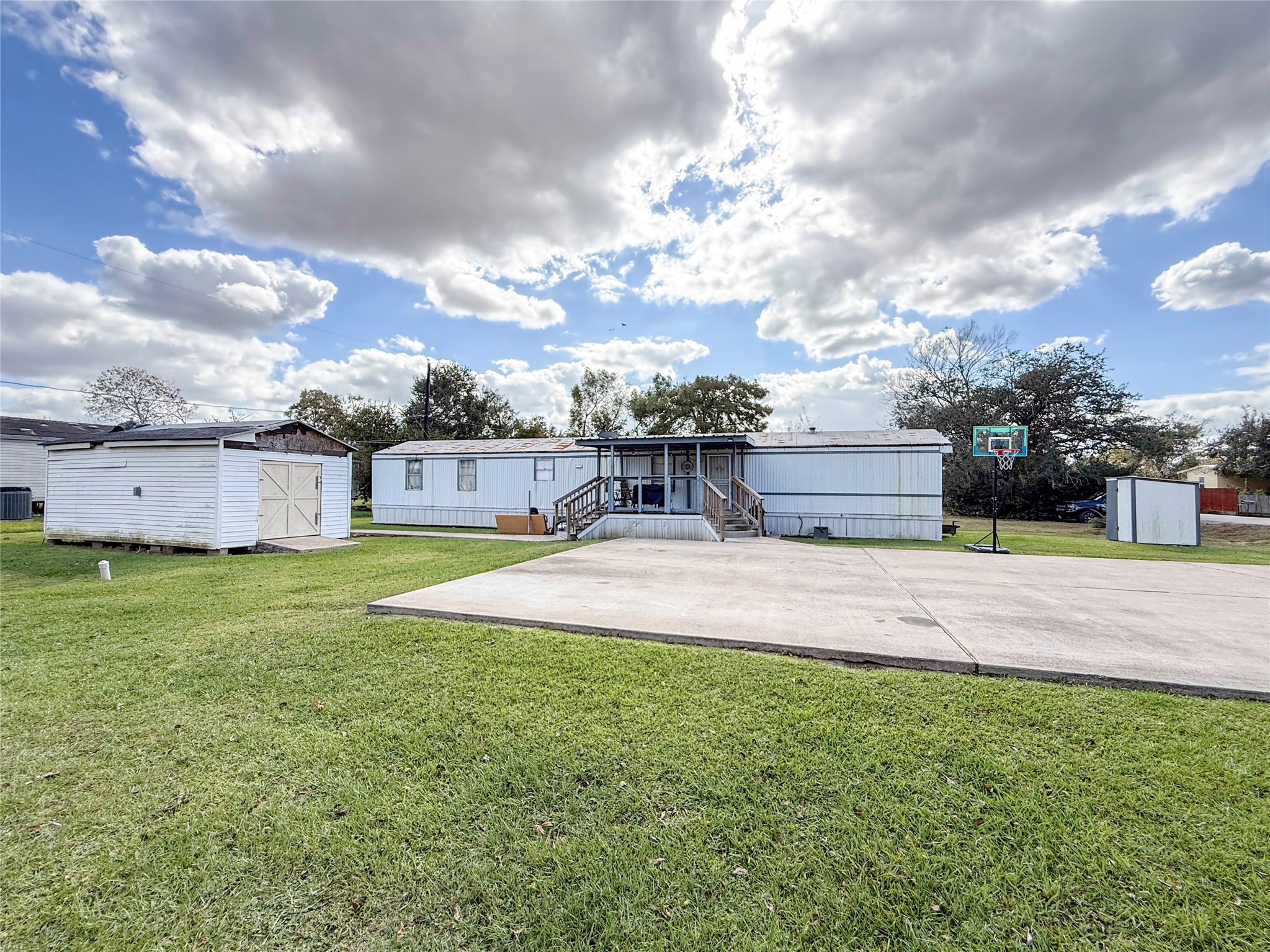 5803 Benny Street Rosharon TX 77583