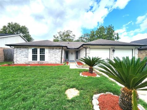 2222 Leading Edge Drive Friendswood TX 77546