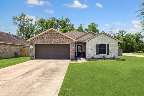 7002 Twin Creek Hitchcock TX 77563
