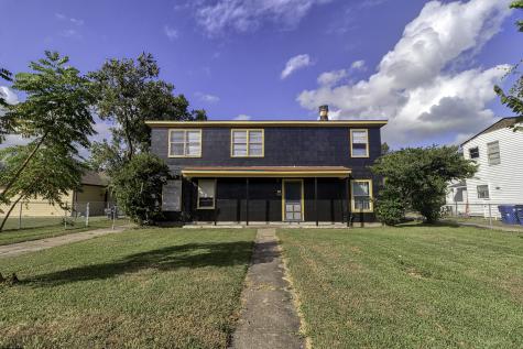 1136 2nd Avenue N Texas City TX 77590