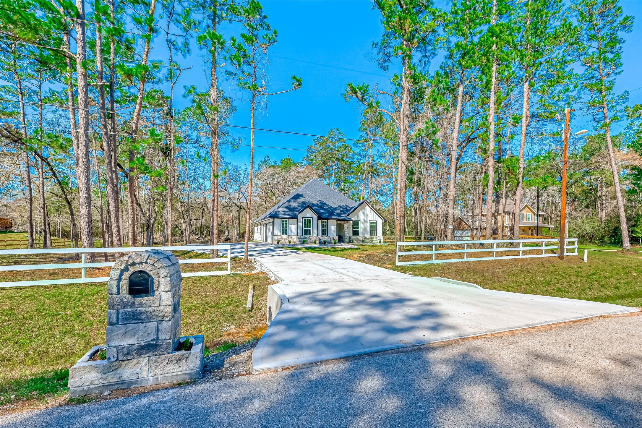 649 Pelican Street Magnolia TX 77355