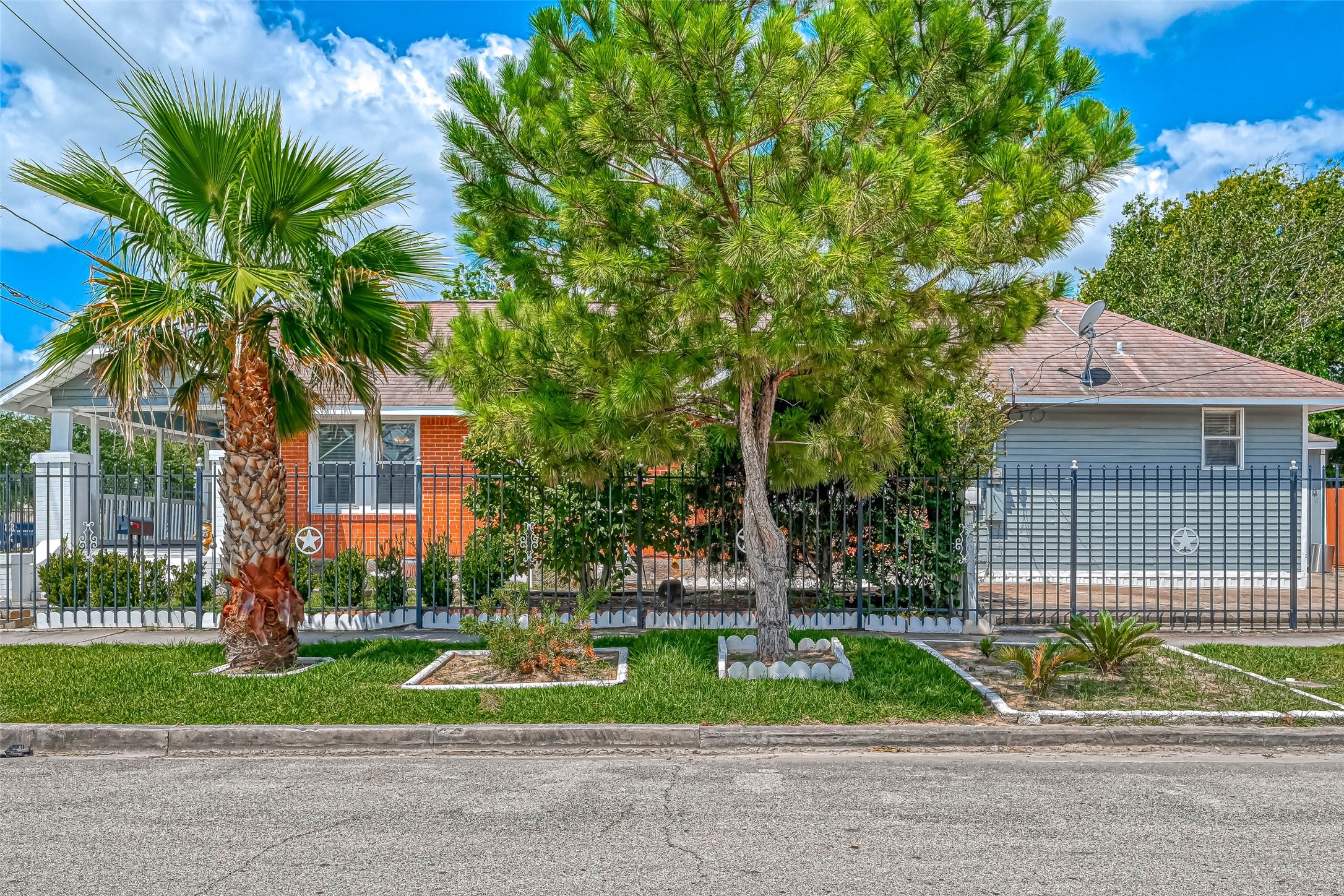 1115 Morris Street Houston TX 77009