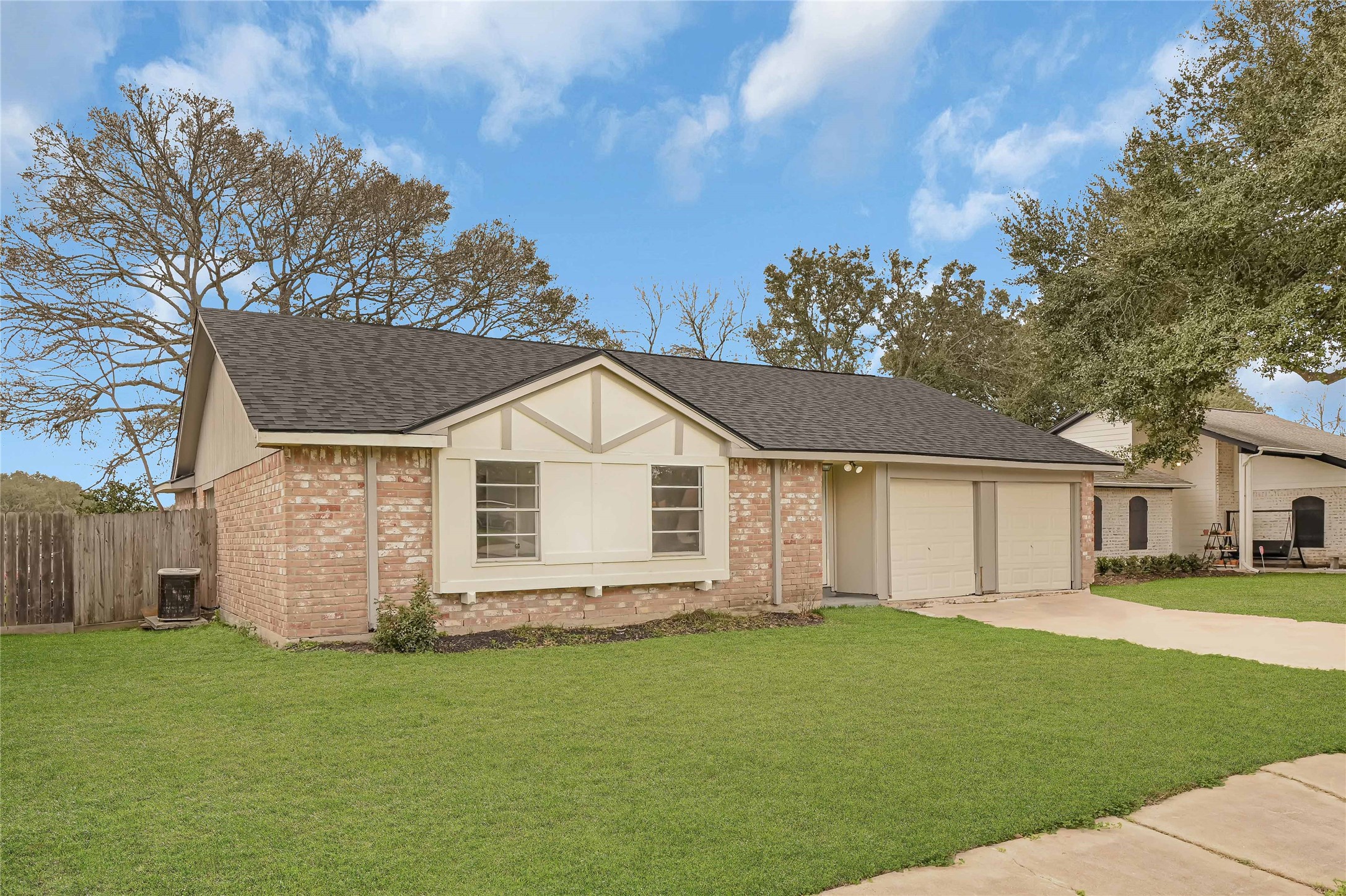 5010 Appleblossom Lane Friendswood TX 77546