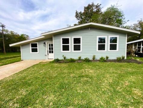 217 Magnolia Street Lake Jackson TX 77566