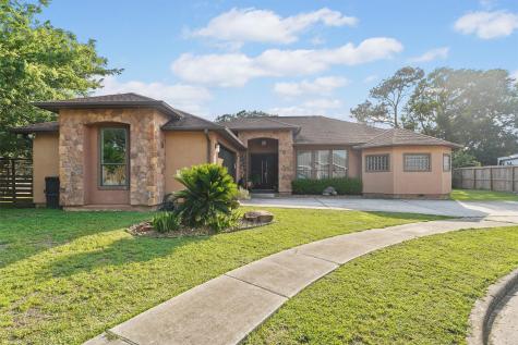24 Quailwood Drive Baytown TX 77521