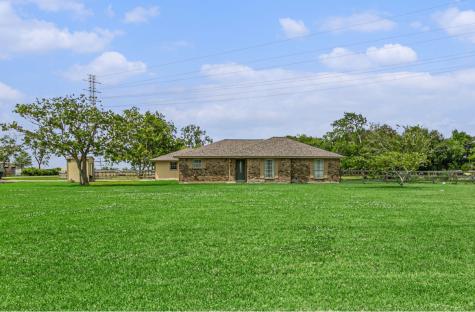 2211 Nancy Street Alvin TX 77511