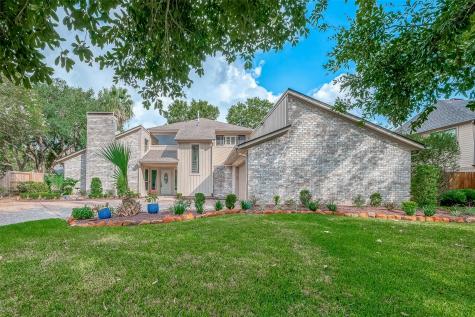 15915 Larkfield Drive Houston TX 77059