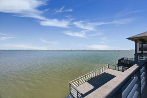 1554 Windsong Way Tiki Island TX 77554