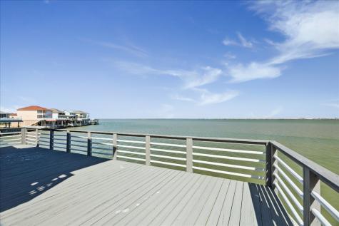 1554 Windsong Way Tiki Island TX 77554