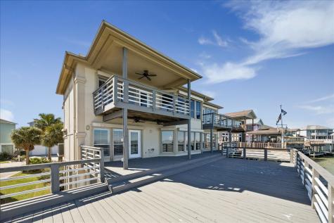 1554 Windsong Way Tiki Island TX 77554