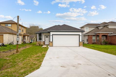 1022 Morris Street East Bernard TX 77435
