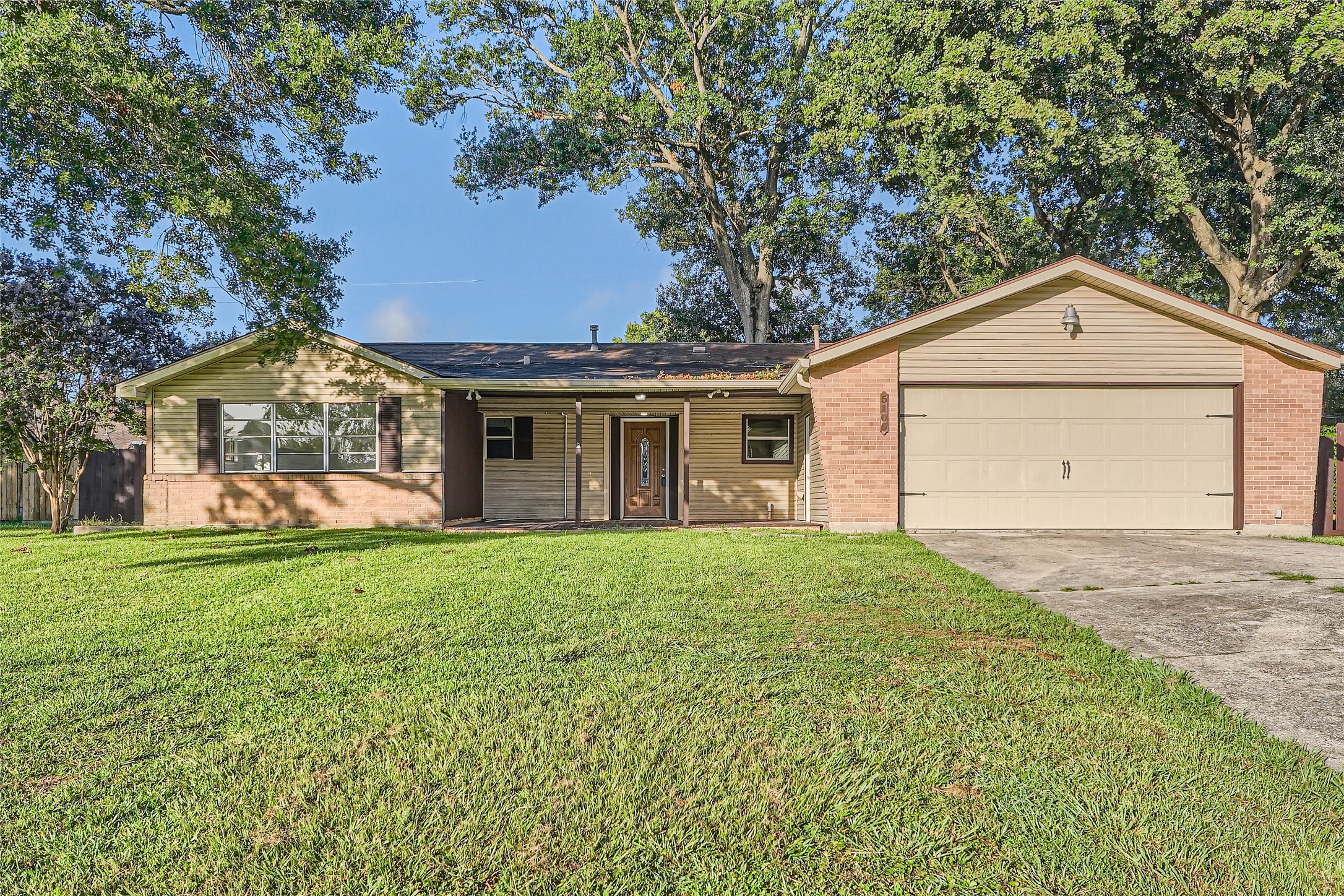 5105 Tamarach Drive Baytown TX 77521