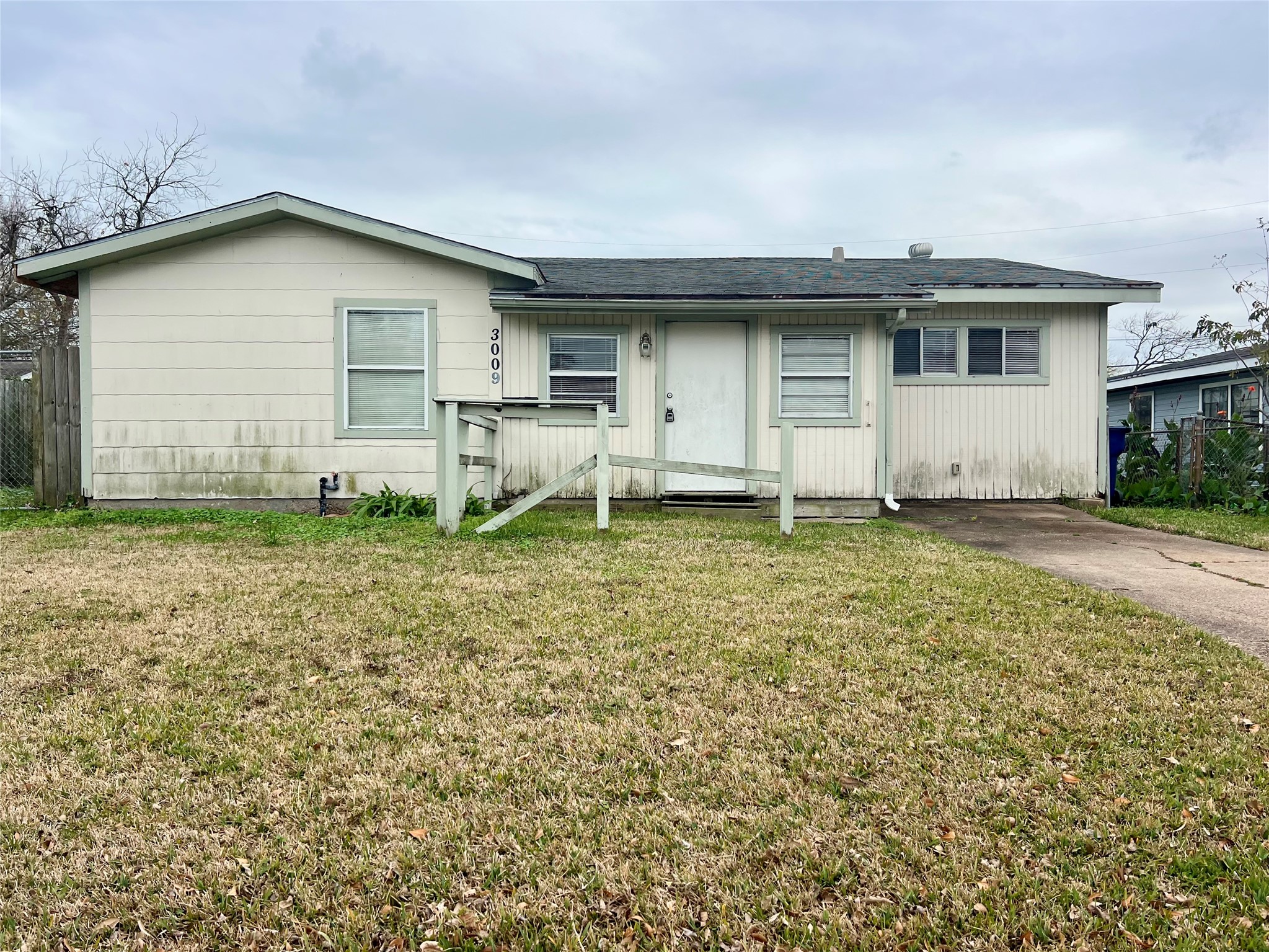 3009 Rust Avenue Texas City TX 77590