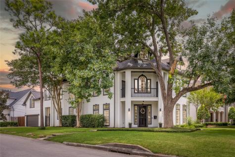 4824 Willow Street Bellaire TX 77401