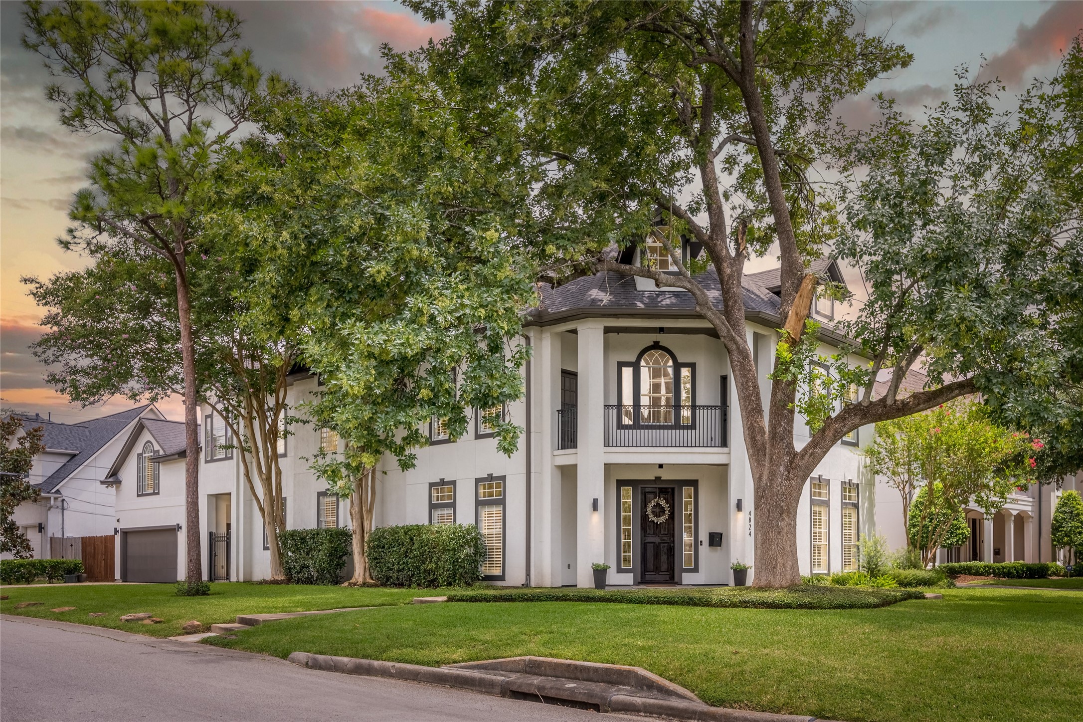 4824 Willow Street Bellaire TX 77401