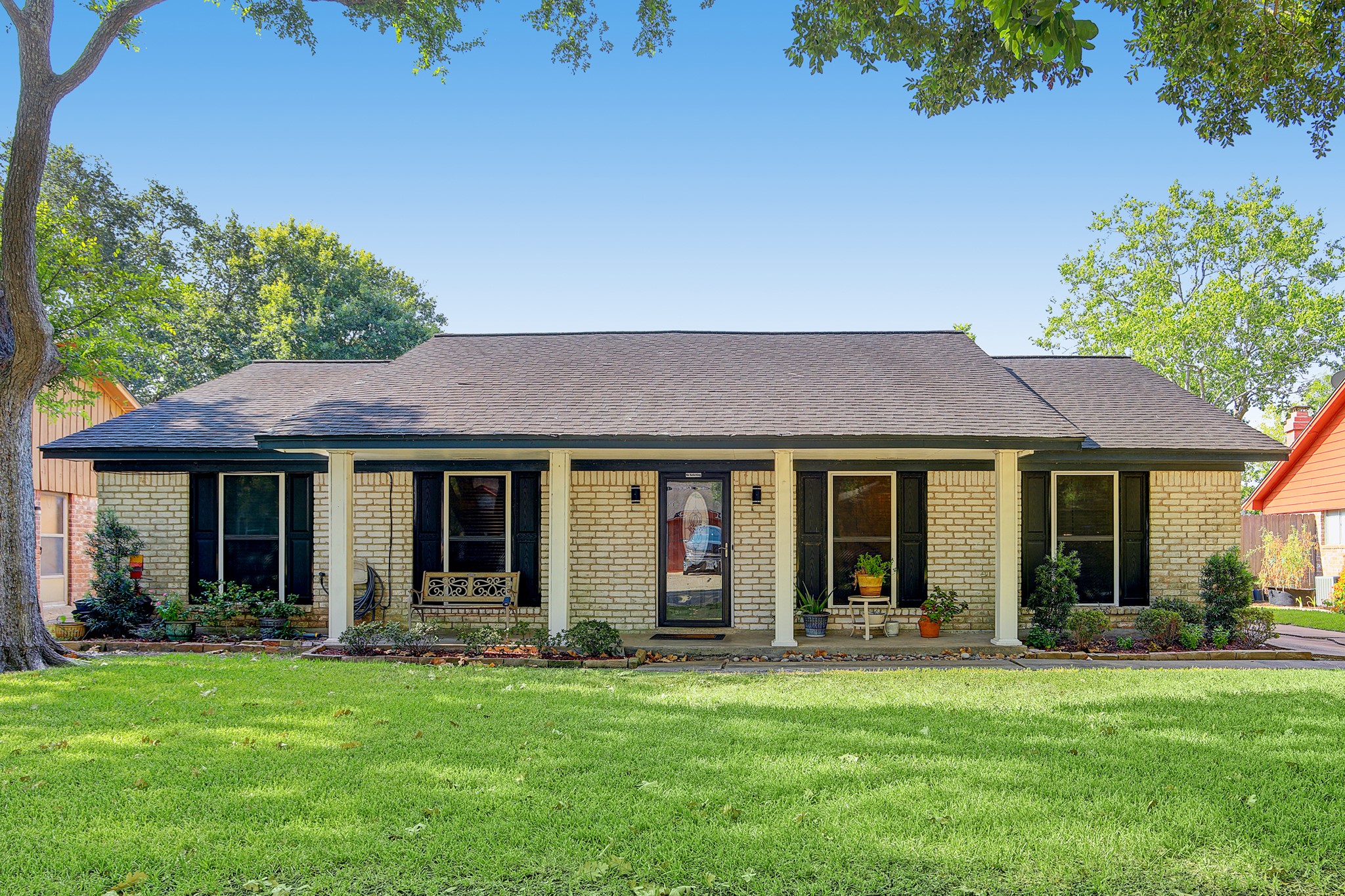 15806 Wandering Trail Friendswood TX 77546