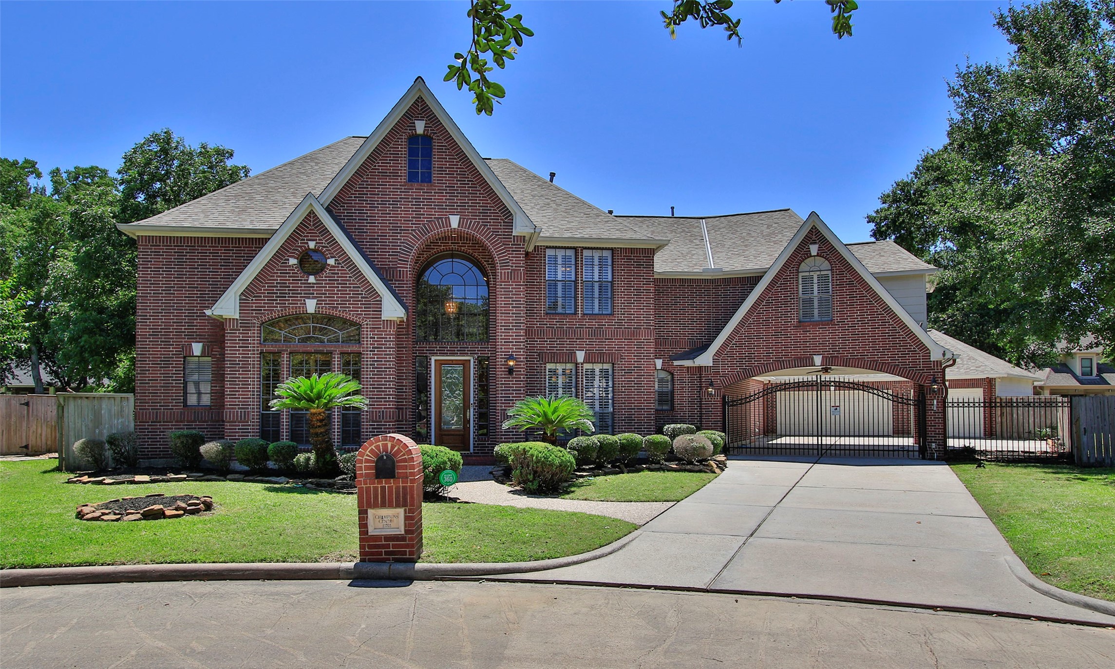13703 Camelot Centre Court Houston TX 77069