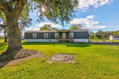 17938 Englin Road Winnie TX 77665