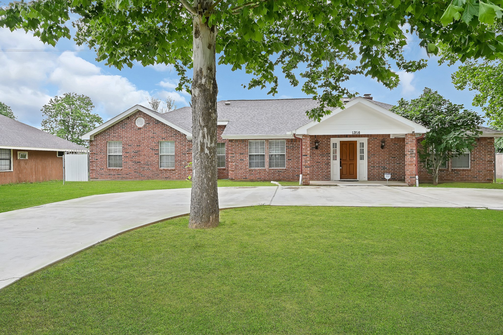 1316 Phyllis Street Rosharon TX 77583