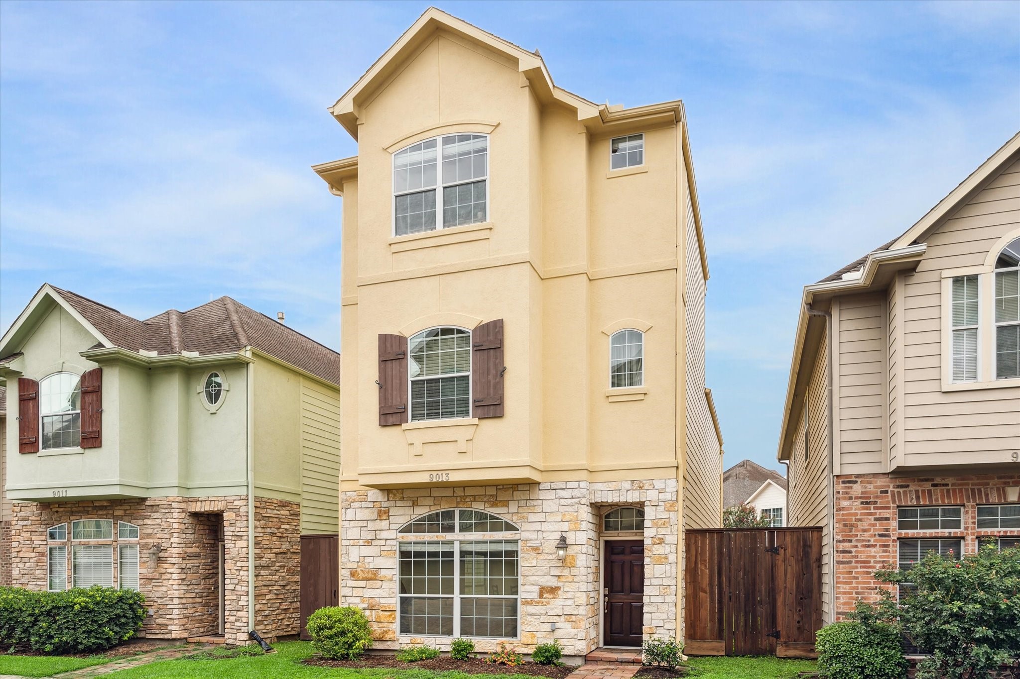 9013 Bayview Cove Drive Houston TX 77054