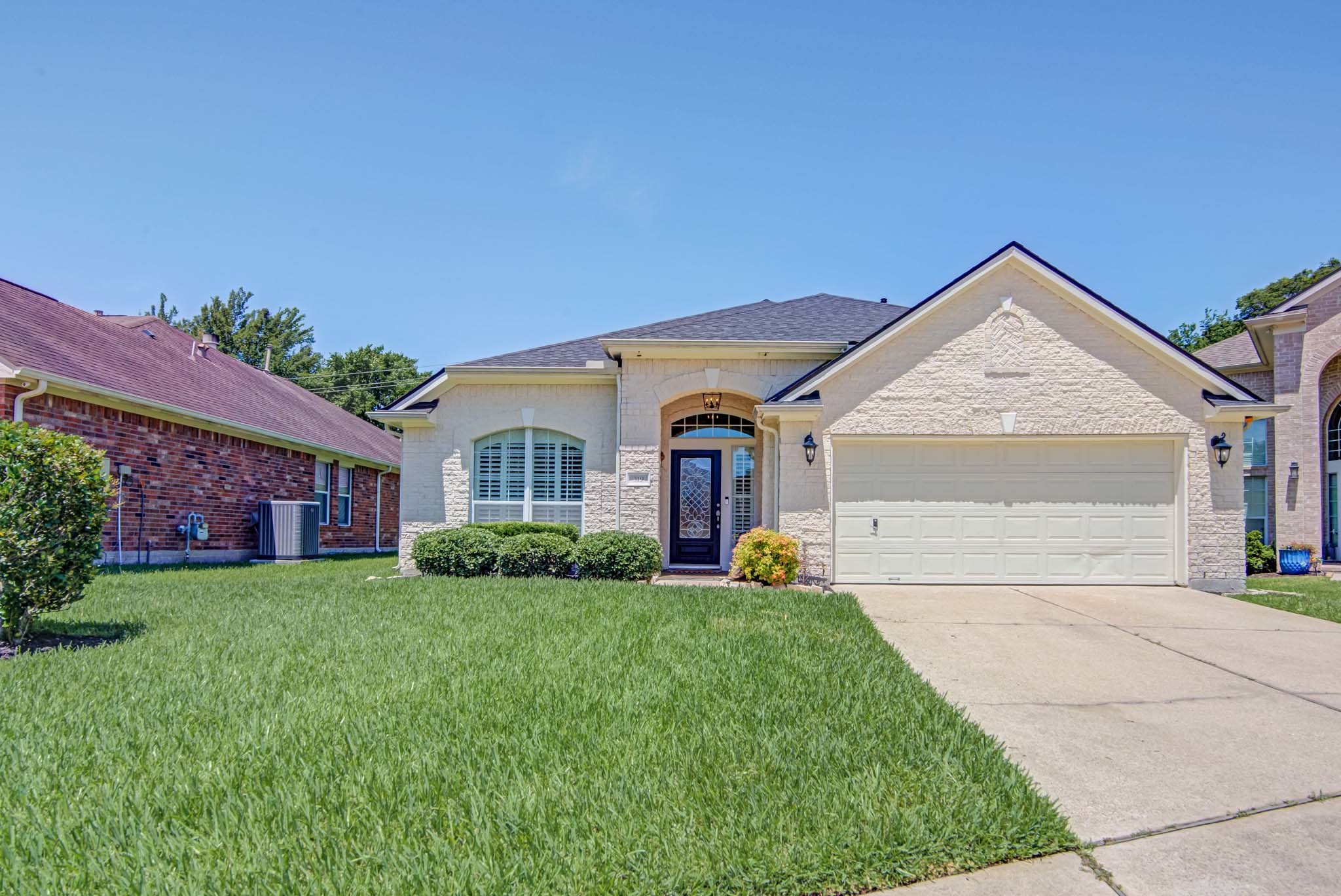 319 Holly Branch Lane Kemah TX 77565