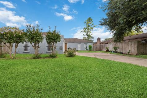10523 Adamsborough Drive Houston TX 77099
