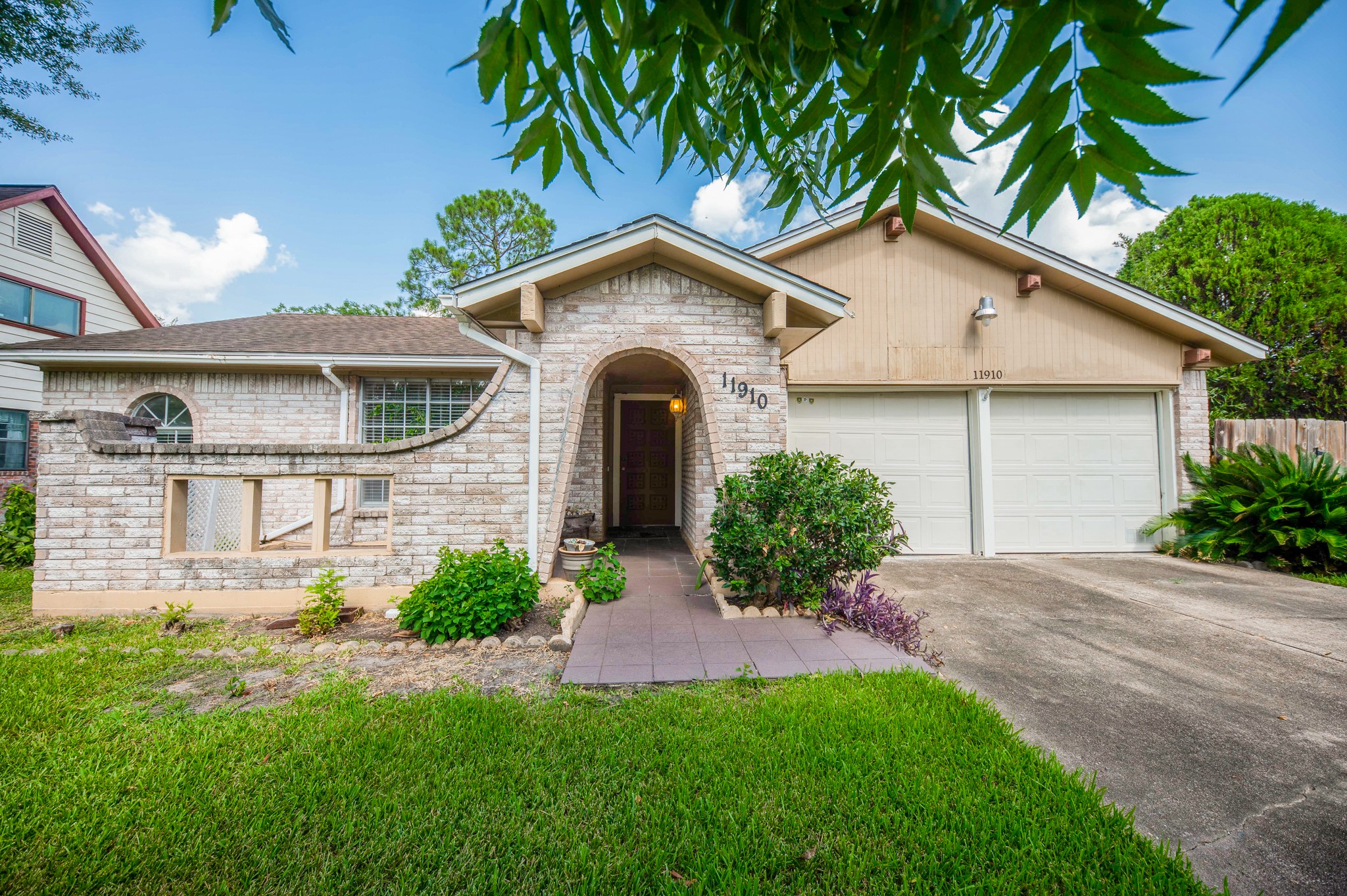 11910 Meadowtrail Lane Meadows Place TX 77477