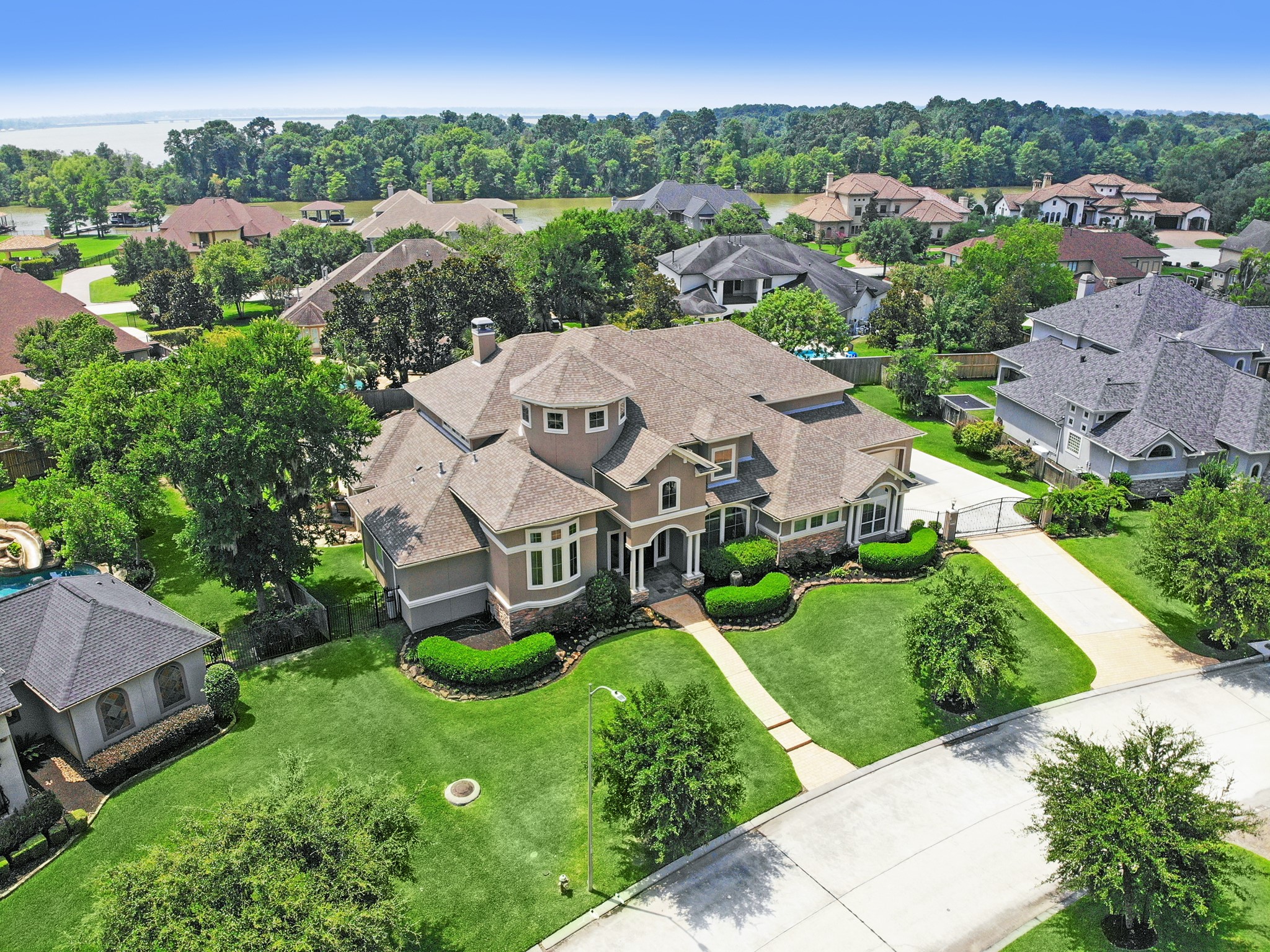 6211 Majestic Hill Drive Kingwood TX 77345