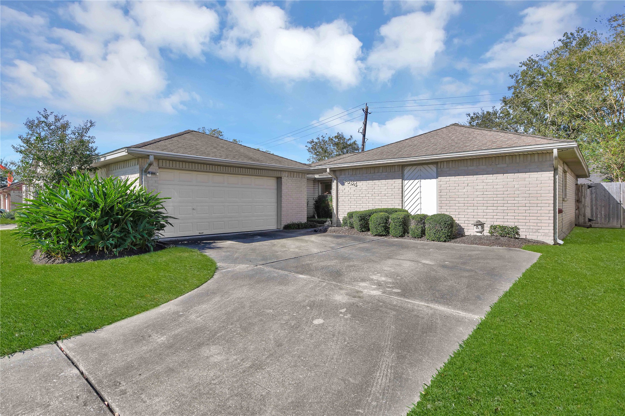 2534 Tall Ships Drive Friendswood TX 77546
