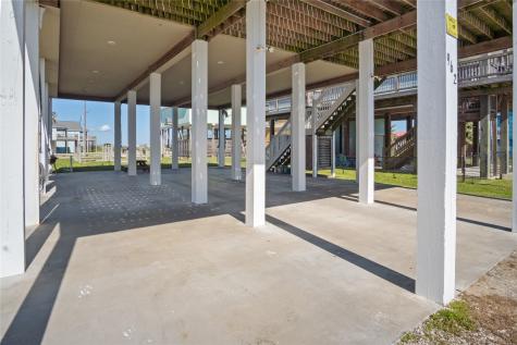 962 Meynig Drive Crystal Beach TX 77650