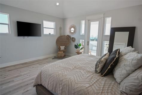 962 Meynig Drive Crystal Beach TX 77650