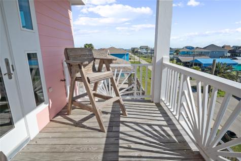 962 Meynig Drive Crystal Beach TX 77650