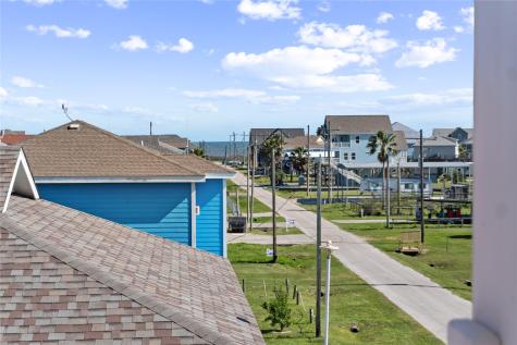 962 Meynig Drive Crystal Beach TX 77650