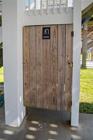 962 Meynig Drive Crystal Beach TX 77650