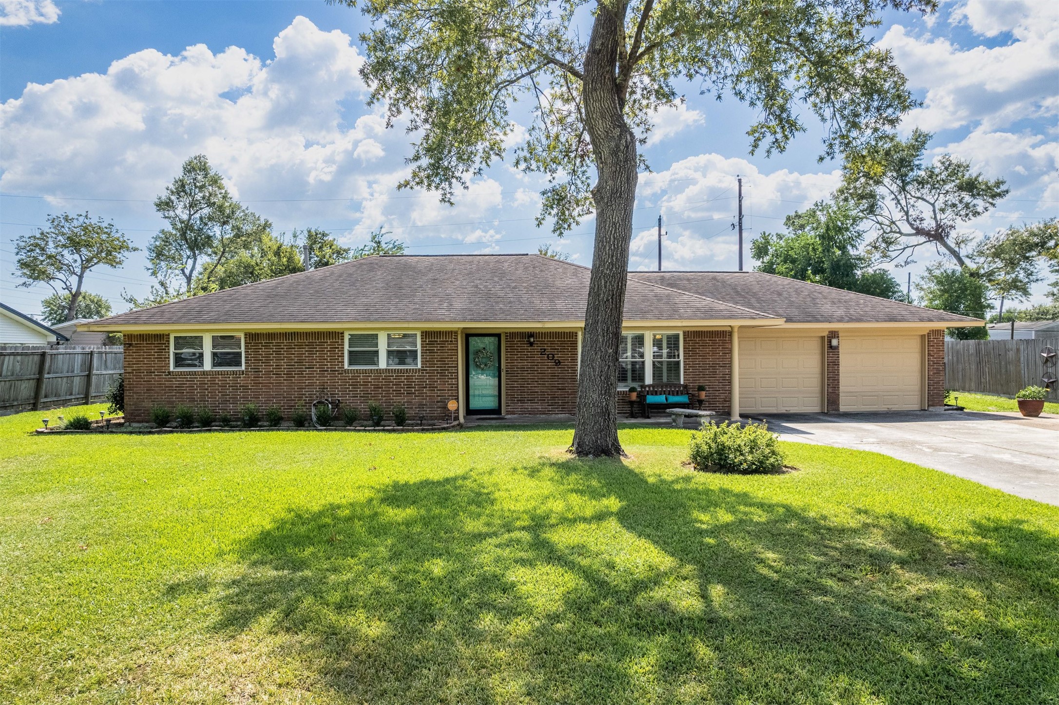 209 Staples Drive Baytown TX 77523
