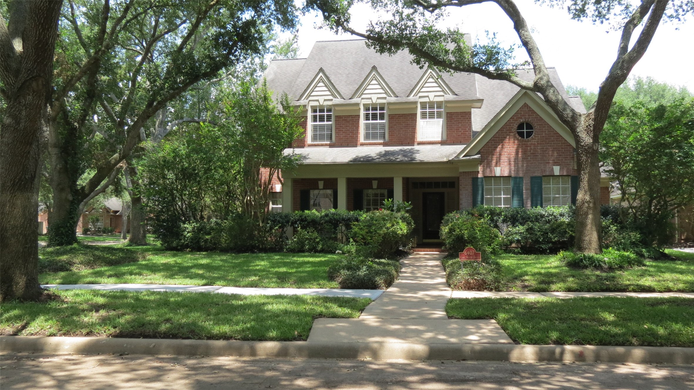 6407 Cool Water Drive Sugar Land TX 77479