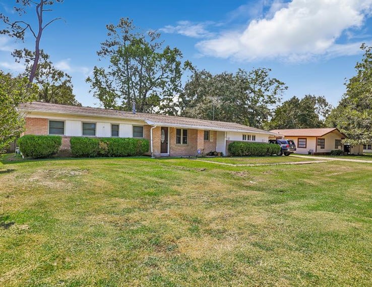 112 Linden Lane Liberty TX 77575